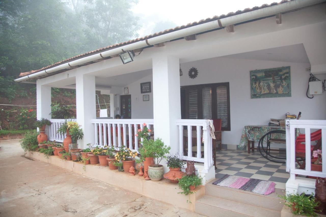 The Blue Mountains Estate Stay Madikeri Exteriör bild