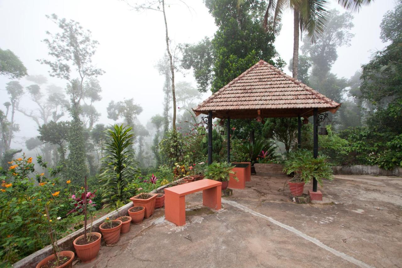 The Blue Mountains Estate Stay Madikeri Exteriör bild