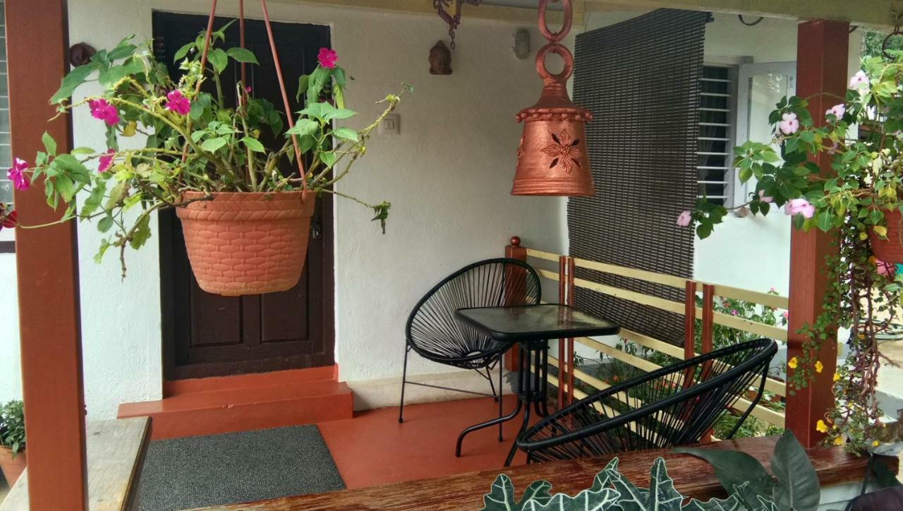 The Blue Mountains Estate Stay Madikeri Exteriör bild